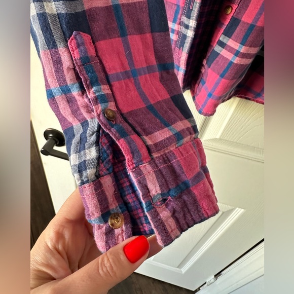 Abercrombie & Fitch Plaid Pink and different shades of blue Size Large - Picture 4 of 9